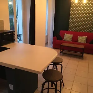 Appartement Terrasses Du Port 5 Mn, T2 Moderne 5 Couchages, Marseille